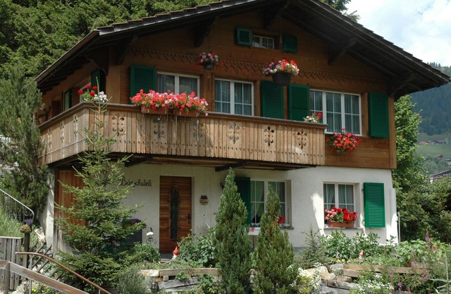 Bärgchutzli Parterre by Interhome
