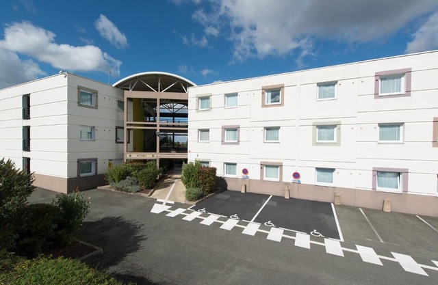 B&B HOTEL Blois Sud Vineuil