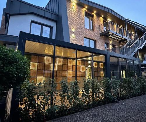 B18 Apartments