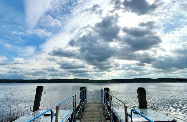 Bad Seerose, cozy vacation apartment with lake view, roof terrace, pool and sauna