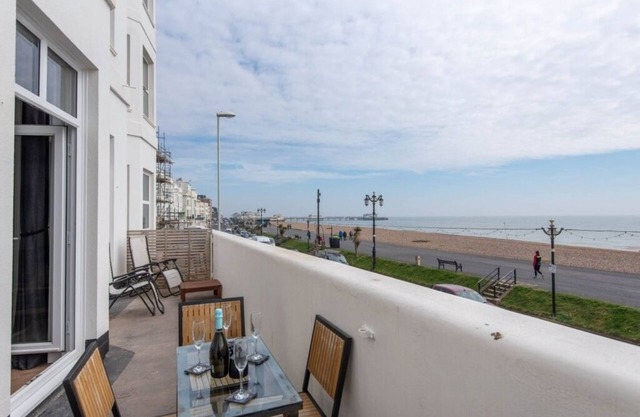 Balcony Seaview 2 Bed Worthing