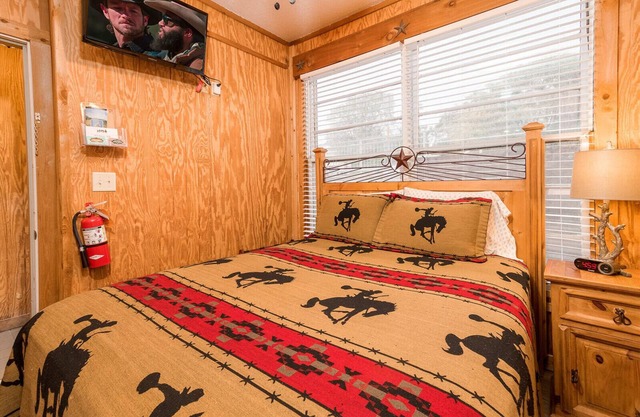 Bandera Bunkhouse On Main #3