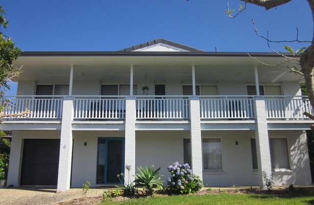 Bantry Bay - Scotts Head