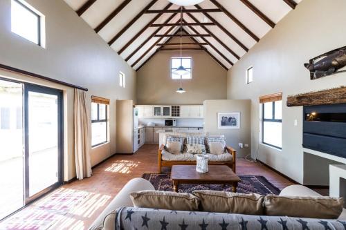 Barking Beach Cottage Jacobsbaai - Jacobs bay - Pet Friendly