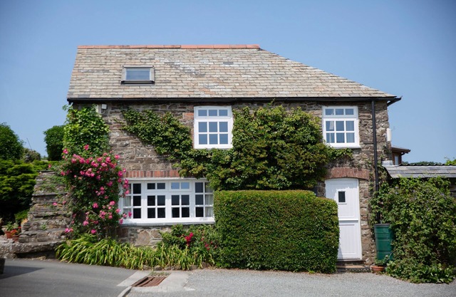 Barn Conversion With Indoor Swimming Pool In Stunning Rural Location Near Ocean