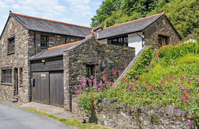 Barnacle - Three Bedroom House, Sleeps 6