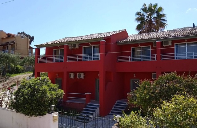 Basic studio with sea view