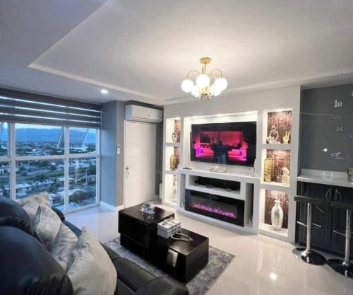 Bayfront Luxury beachfront escape with Pool in Portmore Book Now