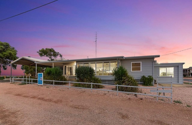 Bayview by the Beach – Your Port Hughes Getaway