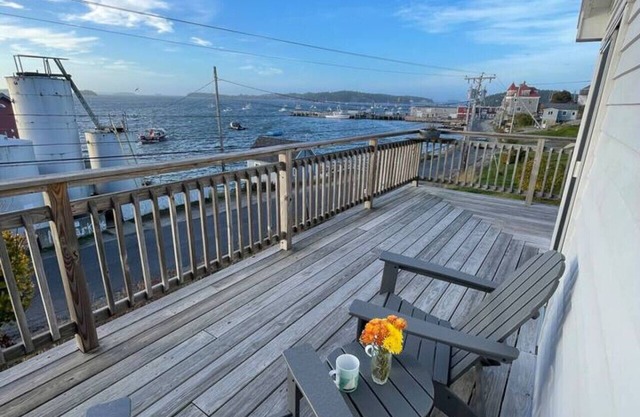 Bayview House 1br 2ba Stunning Harbor Views