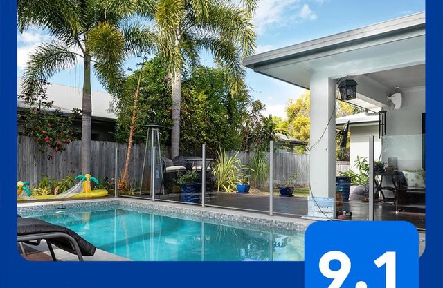 Beach Bliss, Private Bedroom, Private Lounge & Bathroom, plus Netflix, Wifi