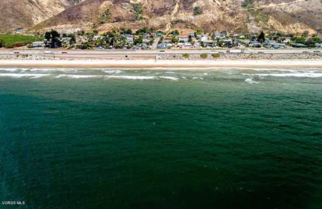 Beach House! Views! Walk to the beach!