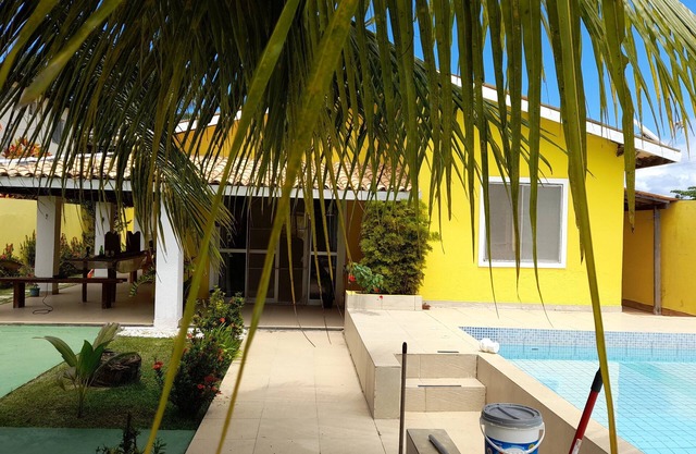Beach house with pool, barbecue and wood oven