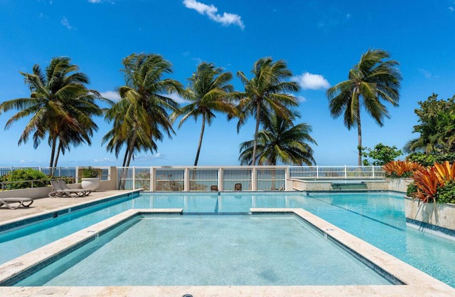 Beachfront 7th floor unit with amazing views
