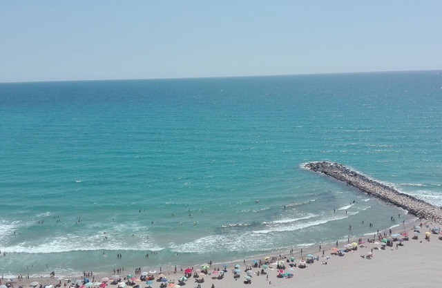 Beachfront Apartment. 2 bedroms.