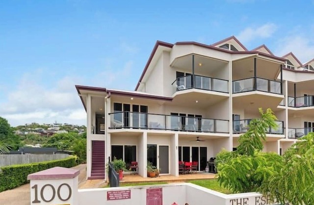 Beachfront Bliss on Esplanade