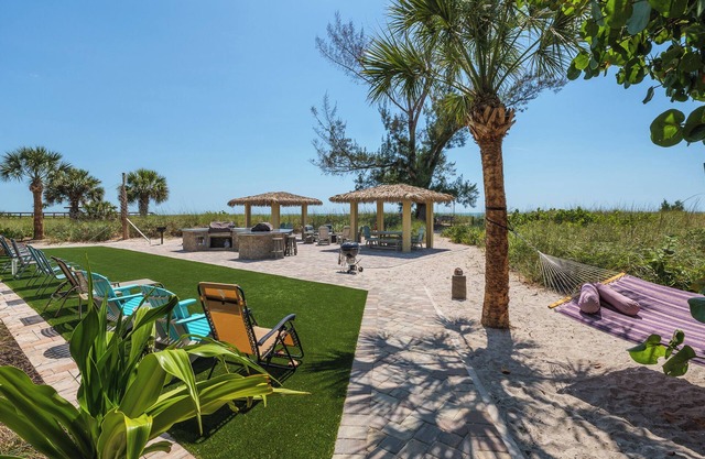 🏝Beachfront Condo Overlooking Gulf of Mexico🏝