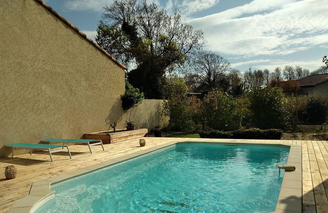 Beachfront mobile home south of France