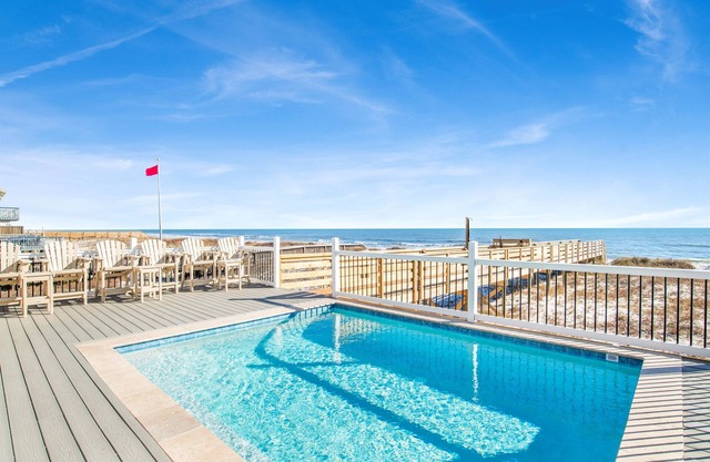 Beachfront Oasis | 11BR | Sleeps 36 | Pool