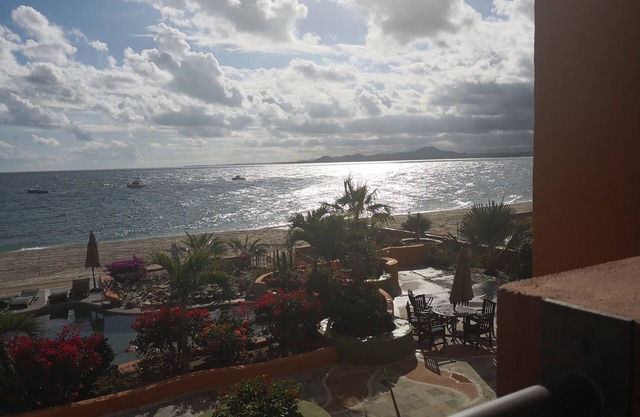 Beachfront, Sea of Cortez, Wi-Fi, White Sandy Beaches, Pools.