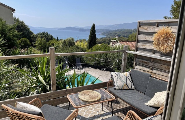 Beachfront villa with sea view, swimming pool and spa