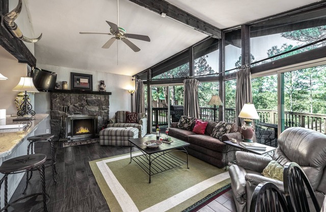 Bear Cave | Pet Friendly, Hot Tub, Mtn Views