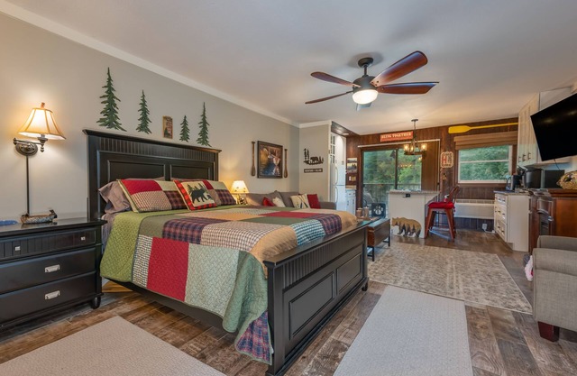 |"Beary Relaxing Suite"| Access to Rumbling Bald Amenities! ☆HUGE winter dscnt!☆