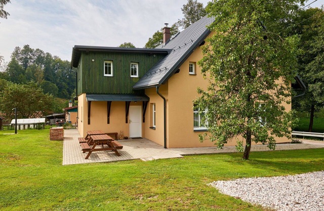 Beautiful apartment for 5 guests with WIFI, TV, patio, panoramic view and parking