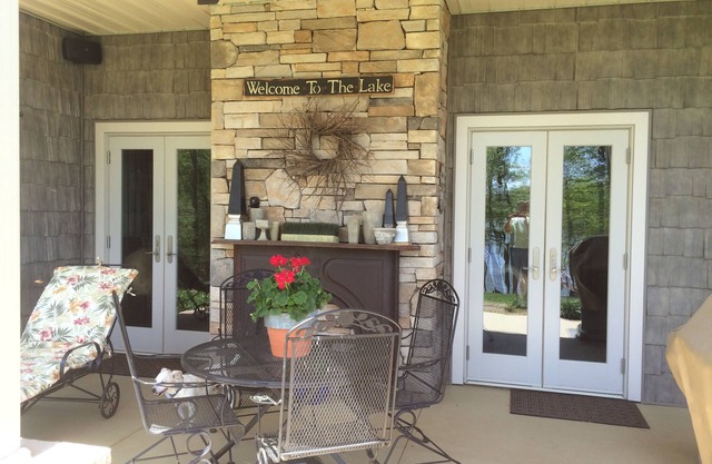 Beautiful 3 BR/2 BA Waterfront Apartment w/Stunning Lake View & Private Dock