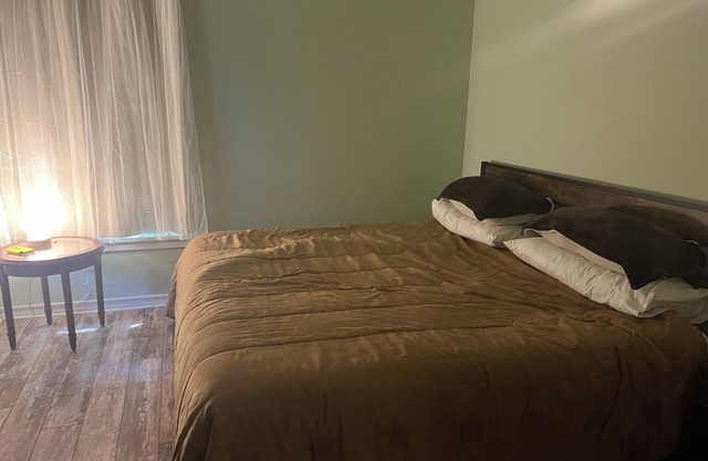Beautiful 4 bedroom 3.5 bath Home 5 minutes from Down Town Austin.
