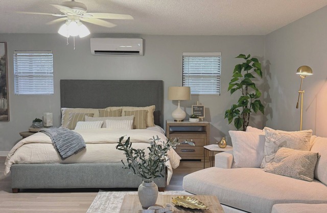 Beautiful and conveniently located mother-in-law suite in Tallahassee