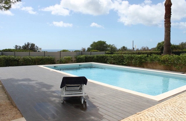 Beautiful and modern cottage with 2 bedrooms and pool