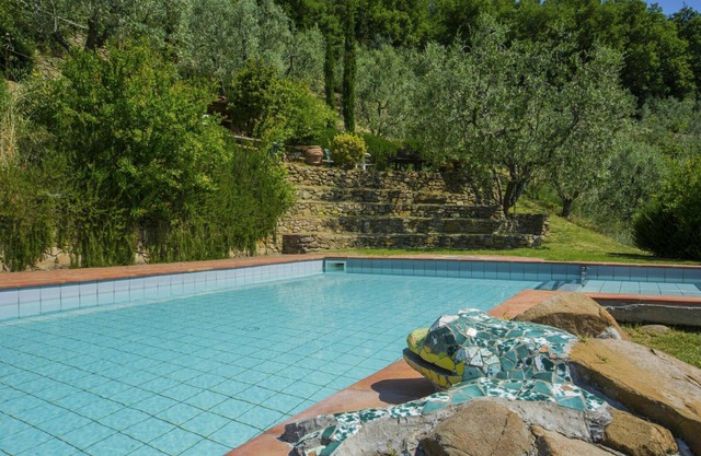 Beautiful apartment for 3 people with WIFI, pool, TV, pets allowed and parking