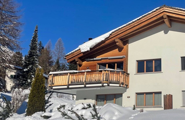 Beautiful apartment for 8 guests with WIFI, TV and balcony