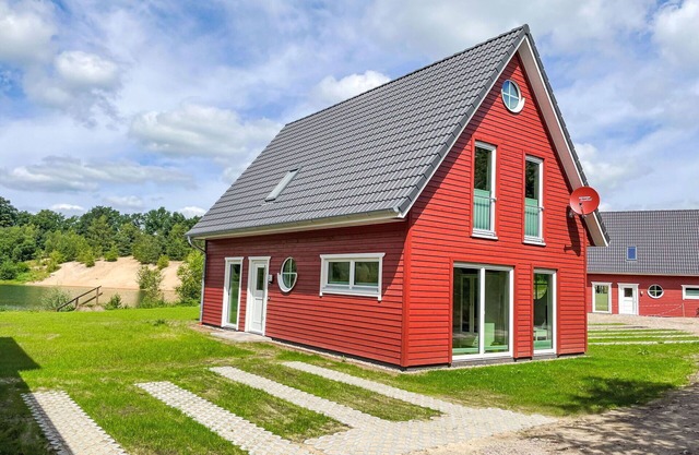 Beautiful apartment for 4 people with WIFI, pool, TV, balcony and pets allowed