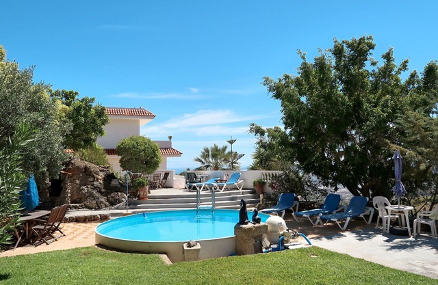 Beautiful apartment for 2 people with WIFI, pool, TV, terrace and parking