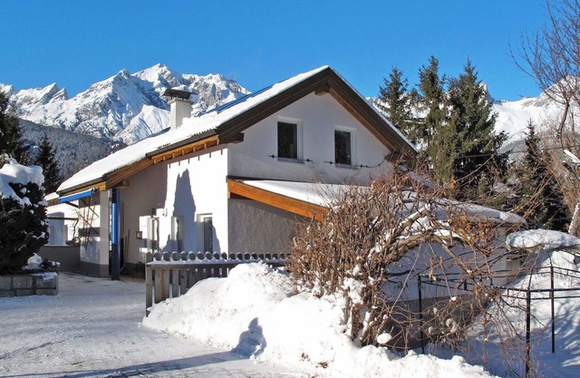 Beautiful apartment for 5 people with WIFI, TV, terrace, pets allowed and parking