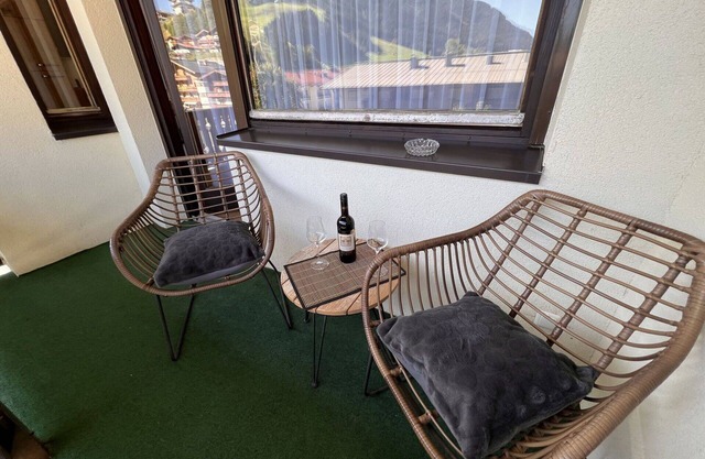 Beautiful apartment for 3 guests with WIFI, TV and balcony