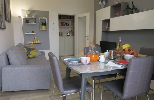 Beautiful apartment for 4 guests with A/C, WIFI, TV and balcony