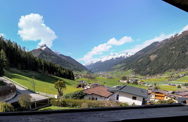 Beautiful apartment for 5 people with WIFI, TV and balcony