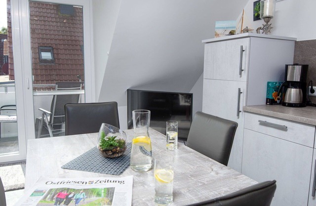 Beautiful apartment for 4 guests with WIFI, TV and balcony