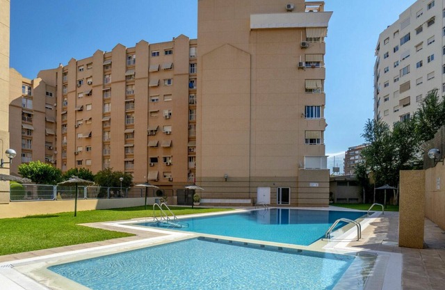Beautiful apartment for 7 guests with WIFI, pool, A/C, TV, terrace and parking