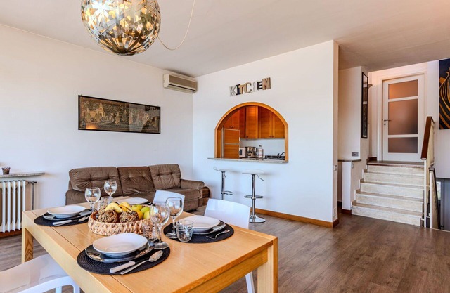 Beautiful apartment for 4 guests with A/C, WIFI, TV and terrace