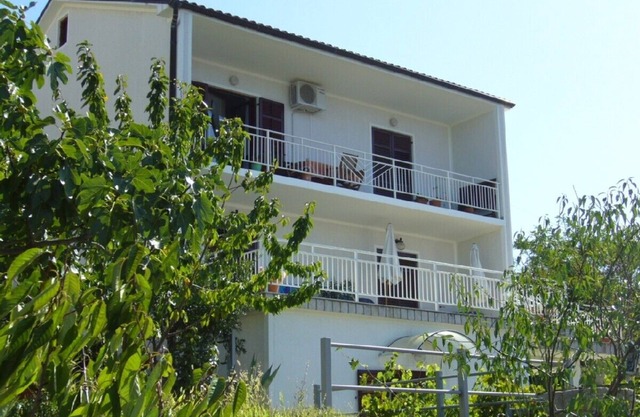 Beautiful apartment in Dramalj with large terrace and sea view
