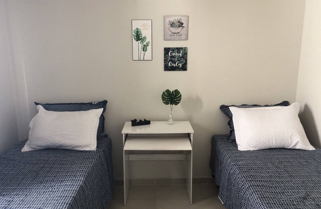 Beautiful Apt Praia do Morro - Refurbished - Wifi - Netflix - 300 meters from the beach