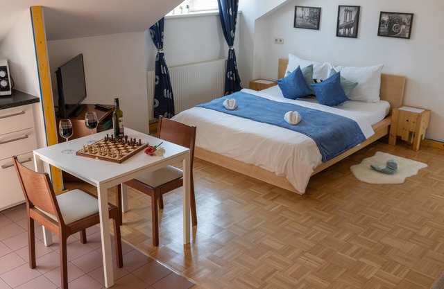 Beautiful balcony holiday apartment near the center of Vienna