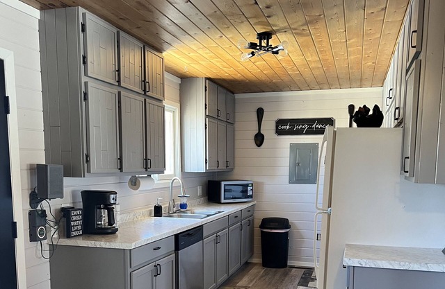 Beautiful Cabin style home in the heart of La Veta