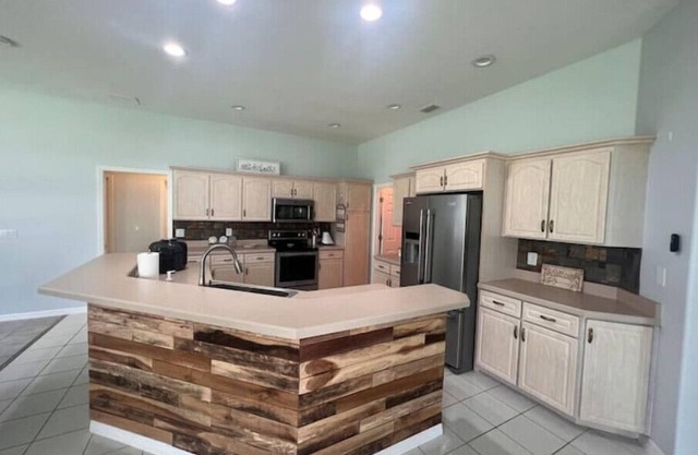 Beautiful Canal View Beach House!