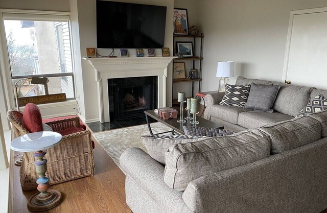 Beautiful Condo with Amazing View- close to pool, tennis and pickle ball