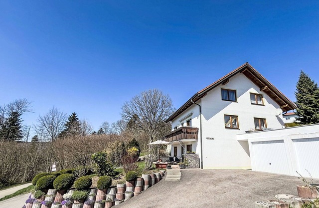 Beautiful apartment for 3 guests with WIFI, TV, terrace and parking